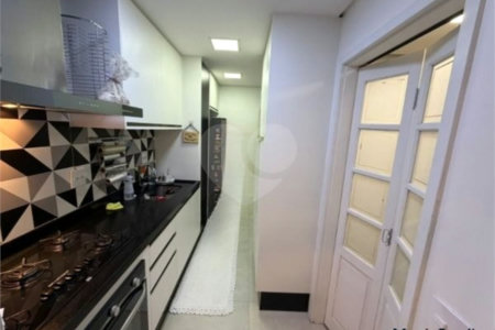 Apartamento com 120m², 3 dormitórios, sendo 3 suítes, 2 vagas de garagem, à venda no Tatuapé.