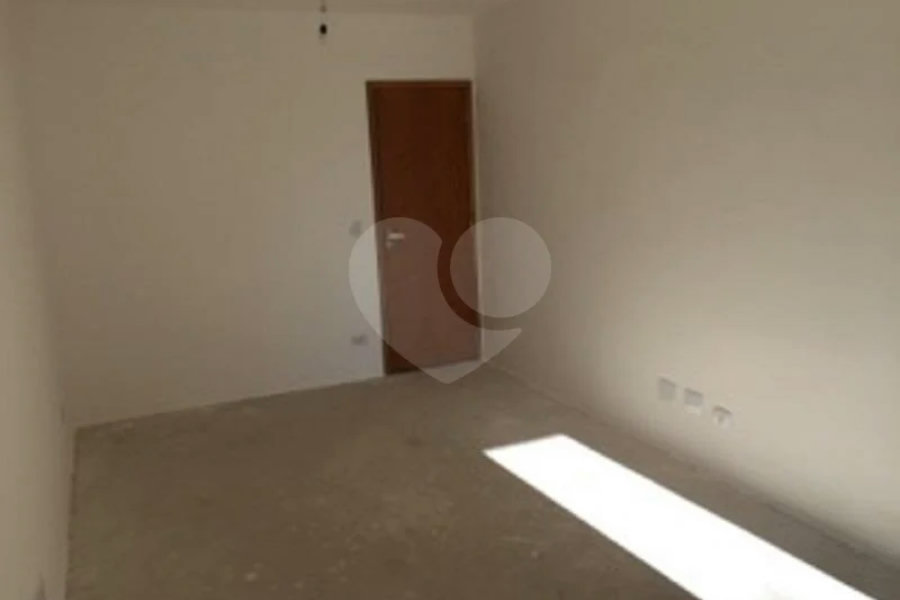 Sobrado novo nunca habitado.