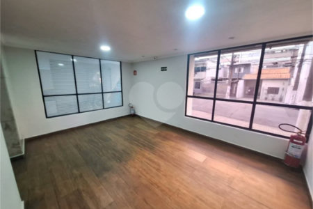 Apartamento totalmente mobiliado com 2 dormitórios, 1 vaga