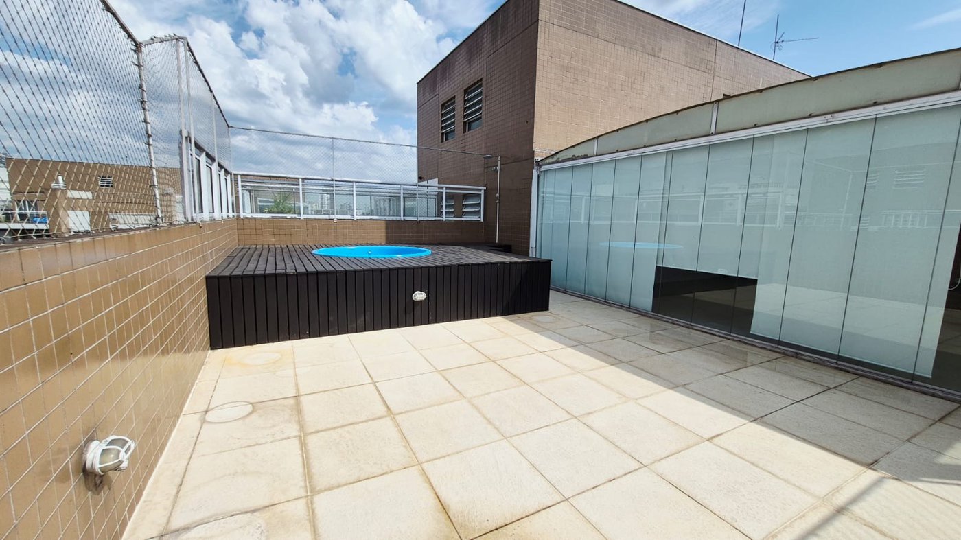 COBERTURA DUPLEX DE ALTO PADRÃO NA VILA SÃO FRANCISCO | 233 m²