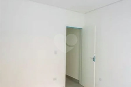 Sobrado novo , com 230m² , 3 suítes , 4 vagas de garagem , à venda no Jardim Bela Vista , em Santo André.