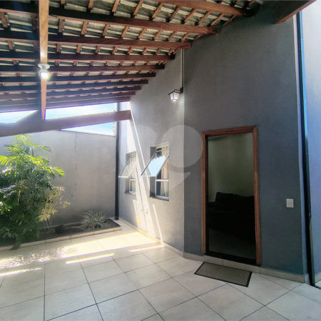 Venda ou Aluga - Excelente oportunidade para quem busca uma casa confortável,