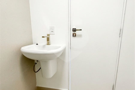 Apartamento à venda com 4 suítes em Vila Cordeiro, São Paulo, SP