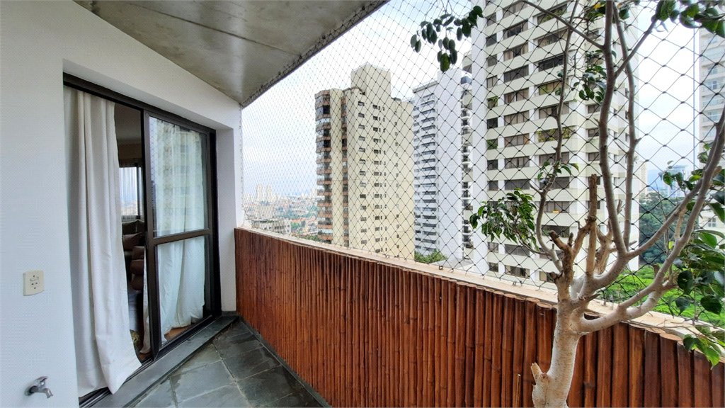 Apartamento à venda com 4 quartos, sendo 3 suítes, em Santana, São Paulo, SP