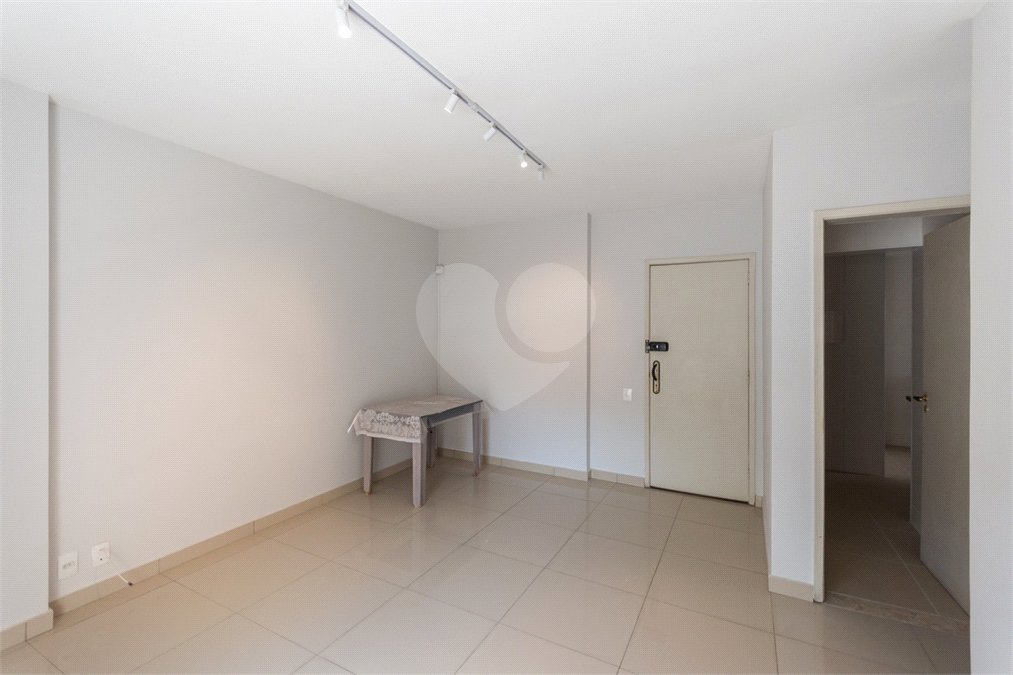Apartamento à venda com 2 quartos, sendo 1 suíte,  em Tijuca, Rio de Janeiro, RJ