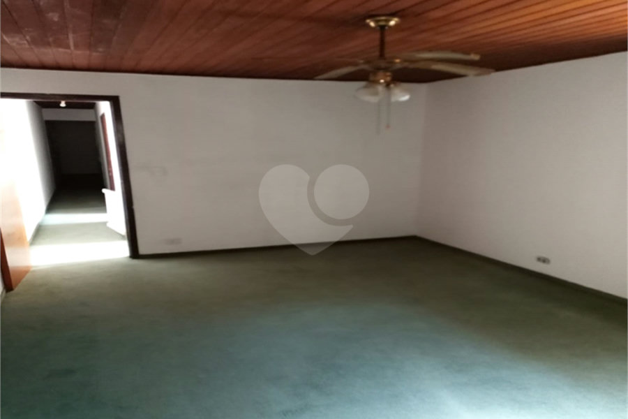 Sobrado à venda com 4 quartos, sendo 1 suíte, em Vila Nova Mazzei, São Paulo, SP