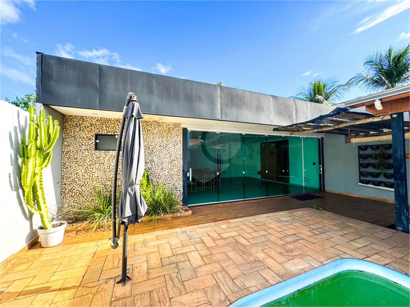 Casa à venda com 3 quartos, sendo 1 suíte, em Jardim Paranapunga, Três Lagoas, MS