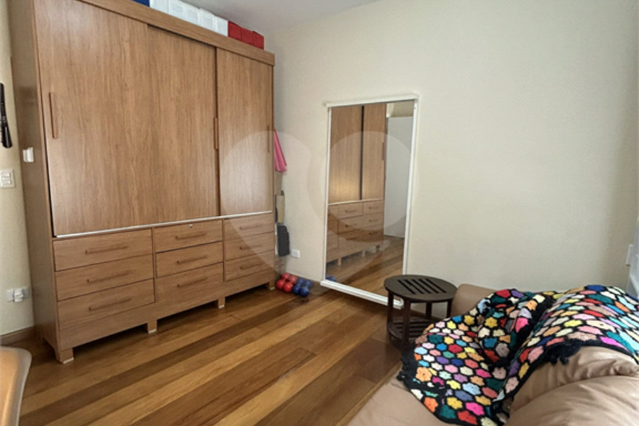 Casa à venda com 3 quartos, sendo 1 suíte, no condomínio Alpes da Cantareira, Mairiporã - SP