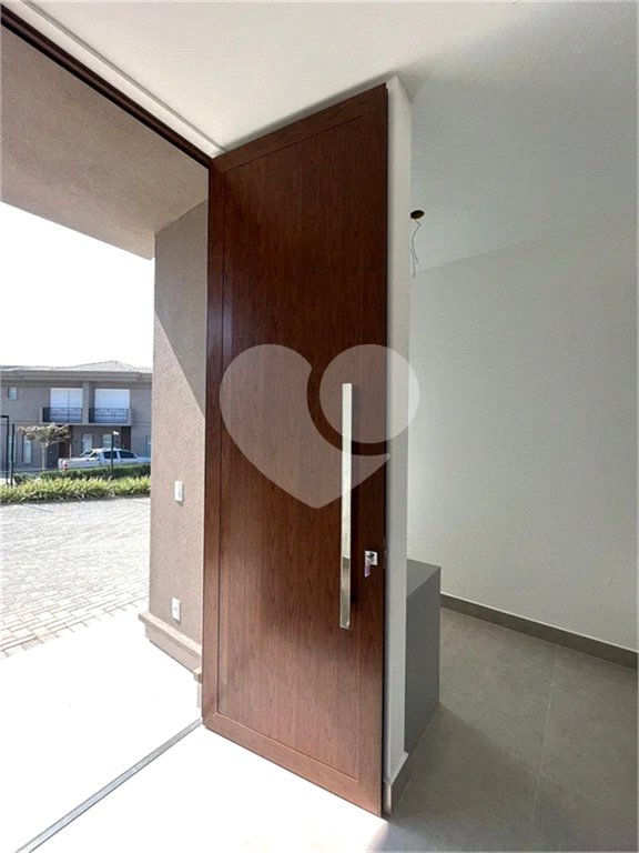Casa à venda com 3 suítes no condomínio Quinta das Parreiras, Valinhos - SP