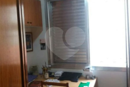 Casa à venda com 3 quartos no condomínio Travessa Quefren,21, São Paulo - SP