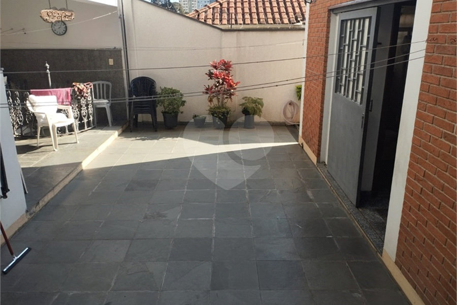 Sobrado à venda com 4 quartos, sendo 1 suíte, em Tremembé, São Paulo, SP