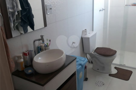 Sobrado à venda com 3 quartos em Parada Inglesa, São Paulo, SP