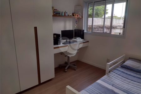 Apartamento à venda com 3 quartos, sendo 1 suíte,  em Campo Grande, São Paulo, SP