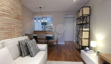 Apartamento à venda com 2 quartos, sendo 1 suíte,  em Chácara Inglesa, São Paulo, SP