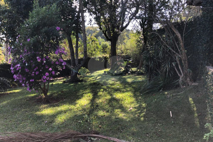 Casa Térrea à venda com 4 quartos, sendo 2 suítes, em Roseira, Mairiporã, SP