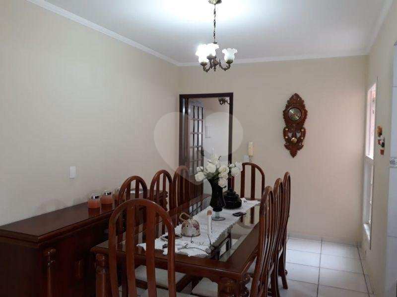 Sobrado à venda com 3 quartos, sendo 1 suíte,  em Chácara Jafet, Mogi das Cruzes, SP