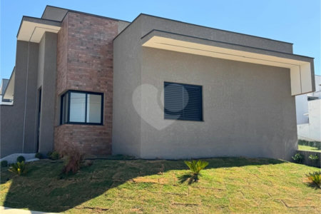 Casa à venda com 3 quartos, sendo 1 suíte, no condomínio Terras de São Francisco, Sorocaba - SP