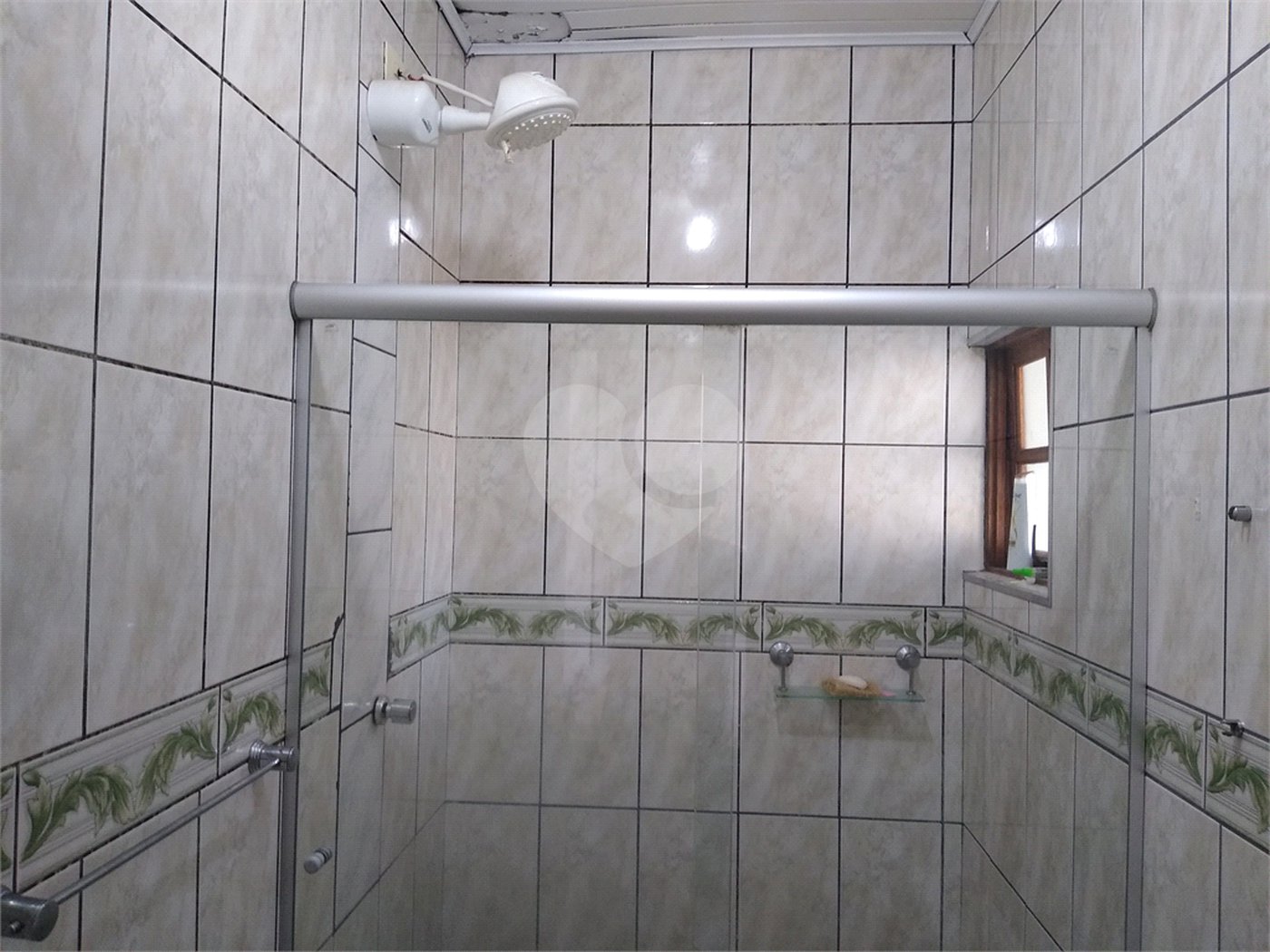 Sobrado à venda com 4 quartos, sendo 3 suítes,  em Vila Monumento, São Paulo, SP
