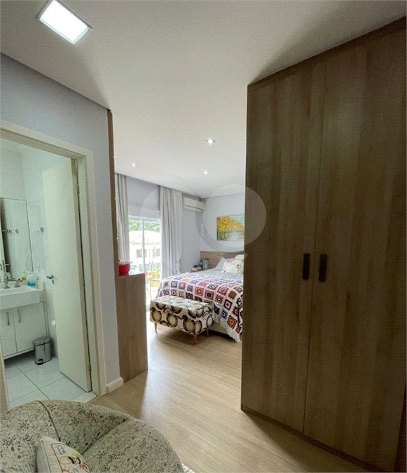 Sobrado à venda com 3 quartos, sendo 1 suíte, em Jardim Umuarama, São Paulo, SP