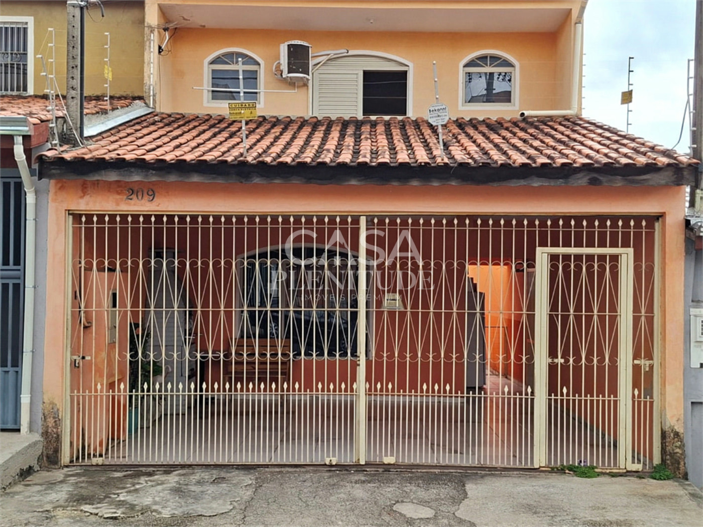 Sobrado à venda com 3 quartos em Jardim Califórnia, Sorocaba, SP