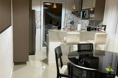 Casa à venda com 3 suítes no condomínio Residencial Rubi, Mogi das Cruzes - SP
