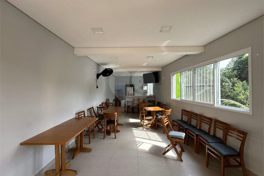 Casa à venda com 2 suítes no condomínio Village Palmas, São Paulo - SP