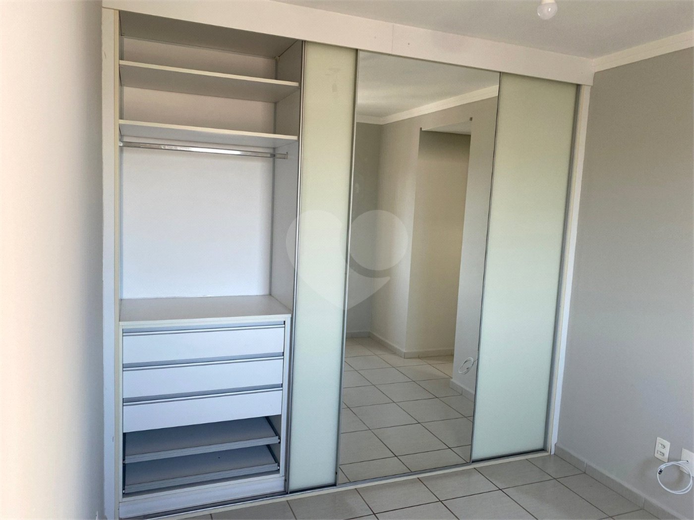 Apartamento à venda com 3 quartos, sendo 1 suíte, em Jardim Piratininga, Sorocaba, SP