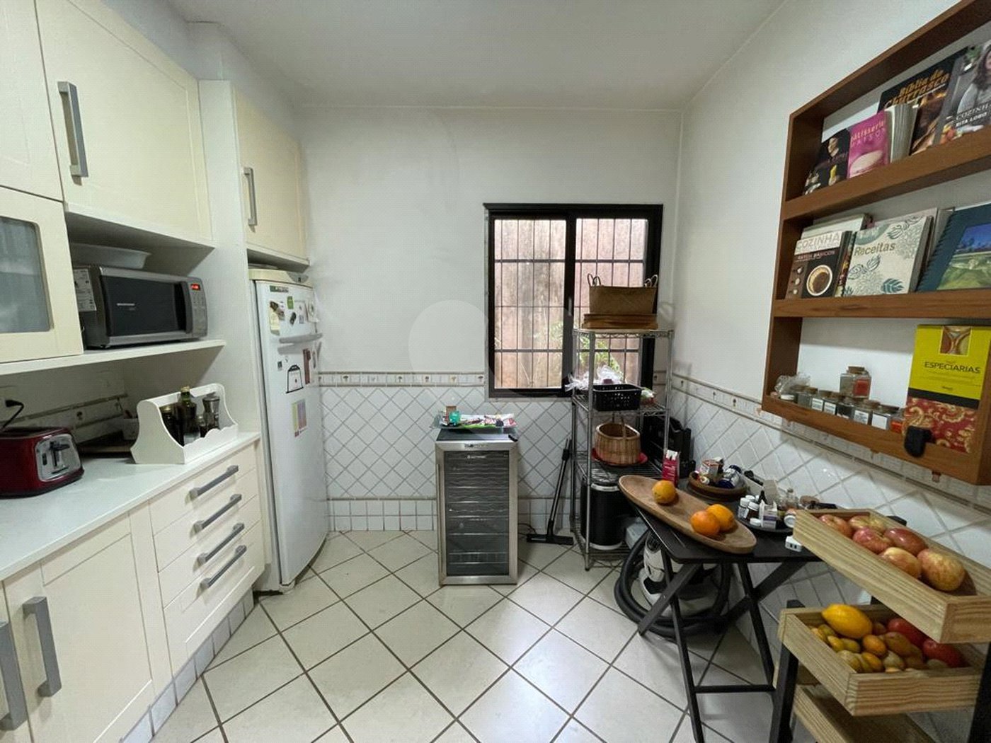 Casa à venda com 4 quartos, sendo 1 suíte, em Vila Morumbi, São Paulo, SP