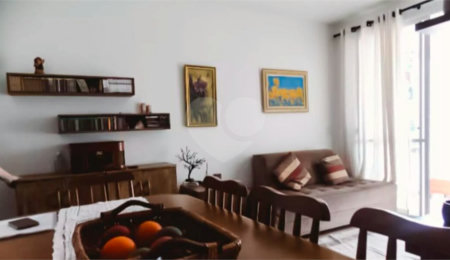 Apartamento à venda com 3 quartos, sendo 1 suíte,  em Bom Retiro, São Paulo, SP
