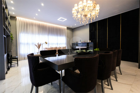 Apartamento à venda com 5 quartos, sendo 4 suítes,  em Parque Reboucas, São Paulo, SP