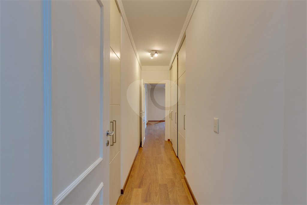 Apartamento à venda com 4 suítes em Jardim Marajoara, São Paulo, SP