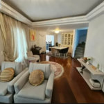 Casa à venda com 3 quartos, sendo 2 suítes, no condomínio Vila Borghese, São Paulo - SP