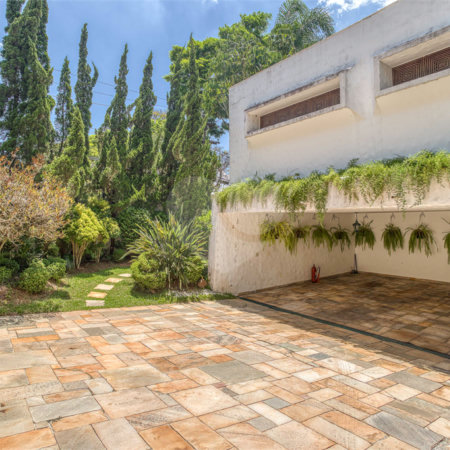 Casa Térrea à venda com 4 suítes em Jardim Cordeiro, São Paulo, SP