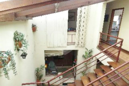 Casa à venda com 4 quartos, sendo 1 suíte, em Planalto Paulista, São Paulo, SP