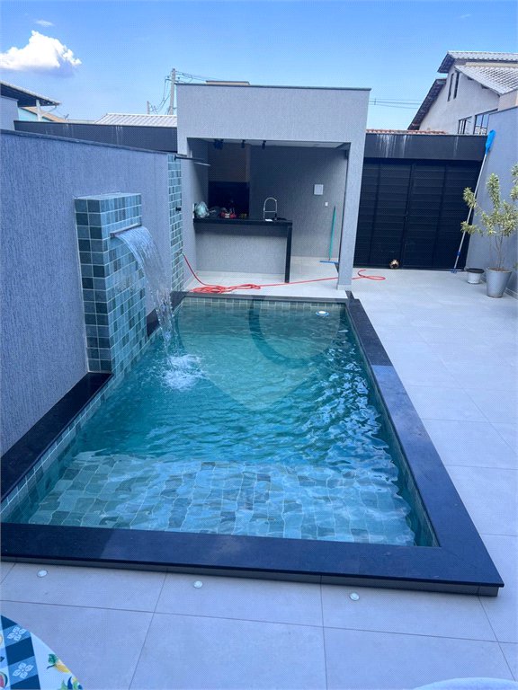 Casa à venda com 2 suítes no condomínio Villaggio Residenziale Di Lucas, Rio de Janeiro - RJ