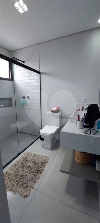 Casa à venda ou para alugar com 4 suítes no condomínio Figueira Garden, Atibaia - SP