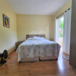 Casa à venda com 3 quartos, sendo 1 suíte, no condomínio Village St. Louis, São Paulo - SP