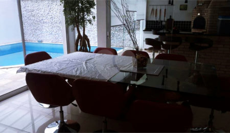 Casa à venda com 4 quartos, sendo 2 suítes,  no condomínio Cond Residencial Villagio da Serra, São Paulo - SP