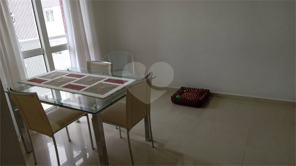 Apartamento à venda com 3 quartos, sendo 1 suíte,  em Vila Mariana, São Paulo, SP