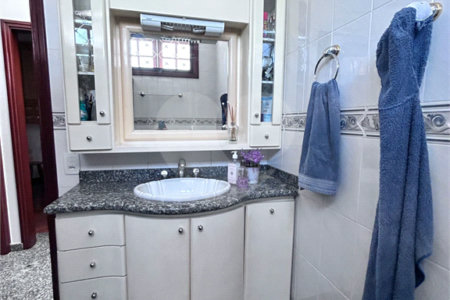 Casa à venda com 3 quartos, sendo 1 suíte, em Jardim do Lago, Jundiaí, SP