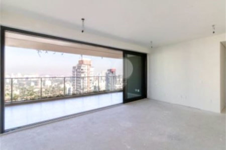 Apartamento à venda com 3 suítes em Cerqueira César, São Paulo, SP