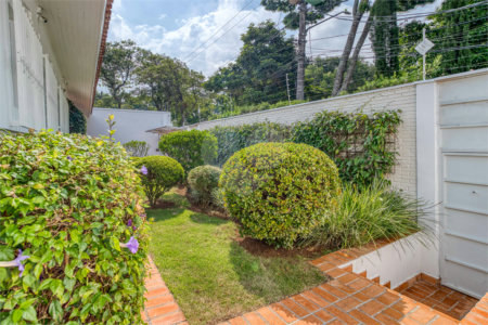 Sobrado à venda com 4 suítes em Jardim dos Estados, São Paulo, SP