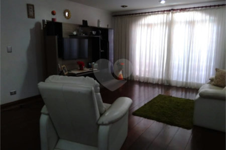 Sobrado à venda com 5 quartos, sendo 2 suítes, em Vila Rosália, Guarulhos, SP