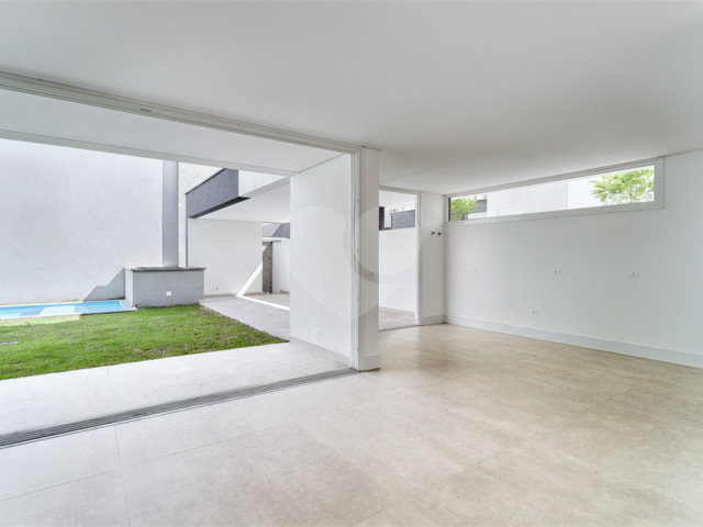 Casa à venda com 4 suítes no condomínio Edifício Jade, São Paulo - SP