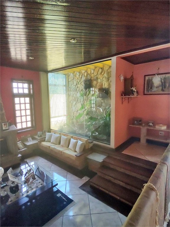 Casa à venda com 5 suítes no condomínio Estância Marambaia, Vinhedo - SP