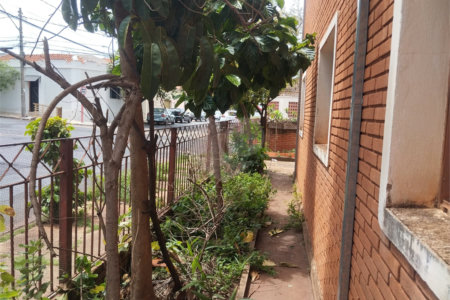 Sobrado à venda com 4 quartos, sendo 1 suíte,  em Vila Xavier (vila Xavier), Araraquara, SP