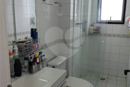 Apartamento à venda com 4 quartos, sendo 1 suíte,  em Vila Andrade, São Paulo, SP