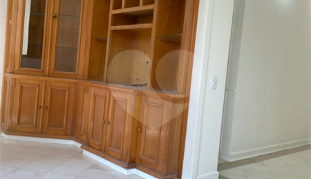 Apartamento à venda com 3 quartos, sendo 1 suíte, em Vila Suzana, São Paulo, SP