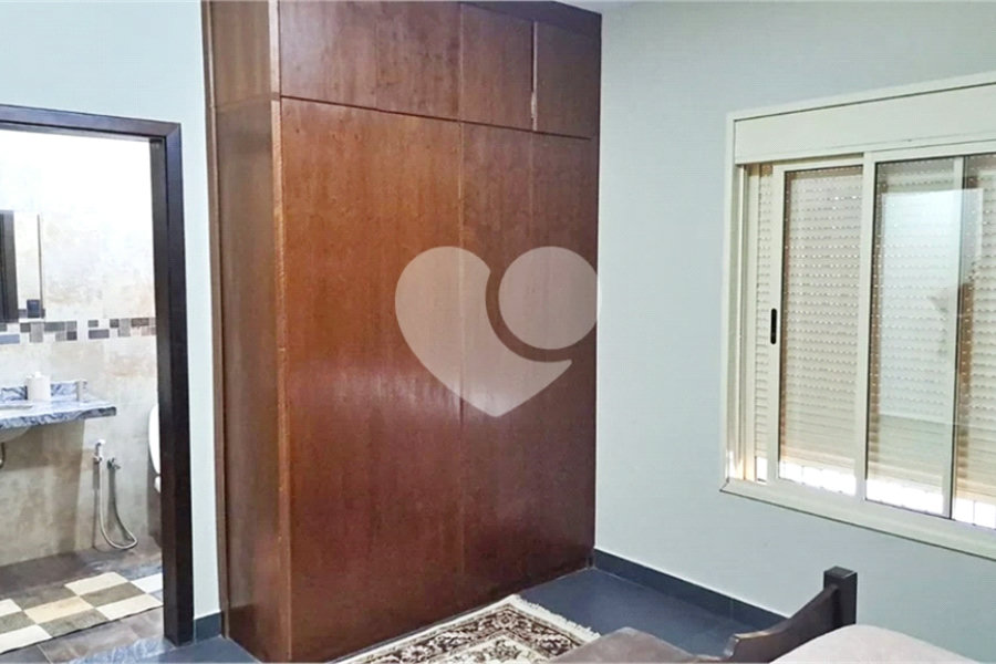 Casa à venda com 8 quartos, sendo 4 suítes, em Roseira, Mairiporã, SP