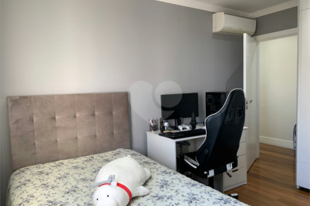 Cobertura à venda com 4 quartos, sendo 2 suítes, em Campo Belo, São Paulo, SP